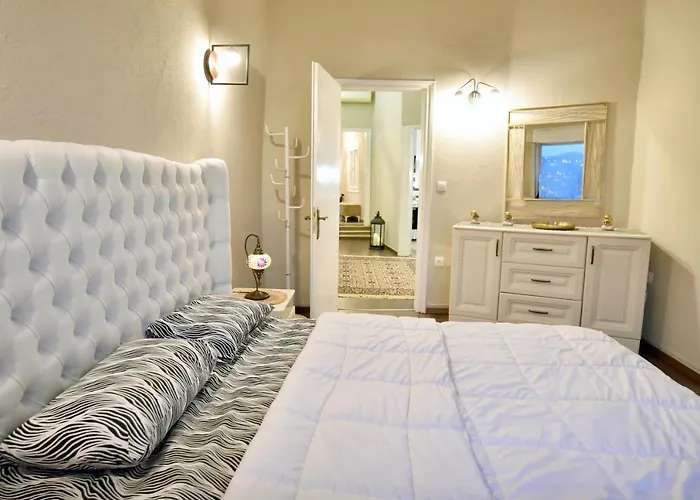 Golden Sea View - Old Town