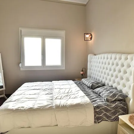 Golden Sea View - Old Town Apartment Kavala