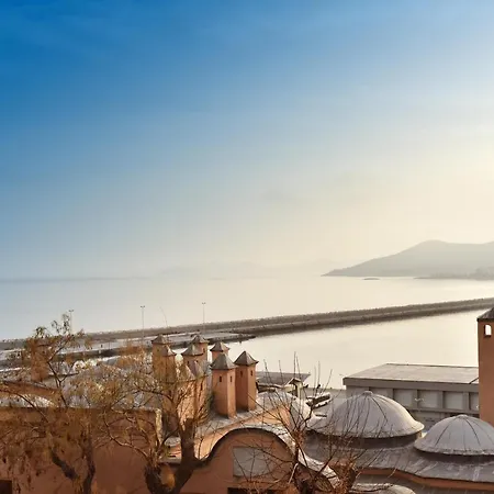 Golden Sea View - Old Town Apartment Kavala