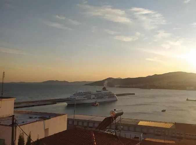 Апартаменты Golden Sea View - Old Town *